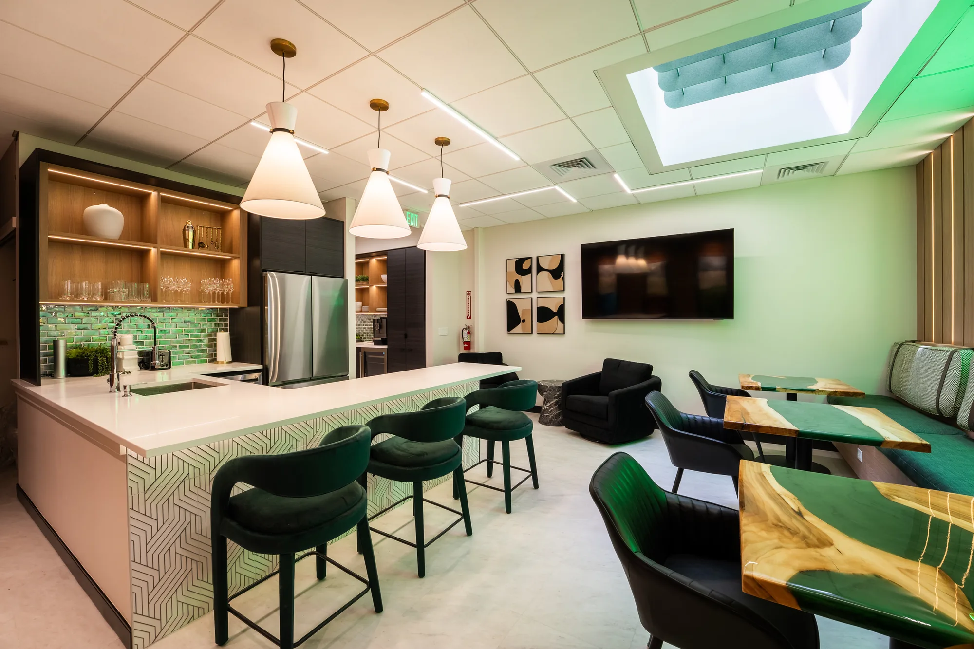 Central Bank Littleton | Total Floors