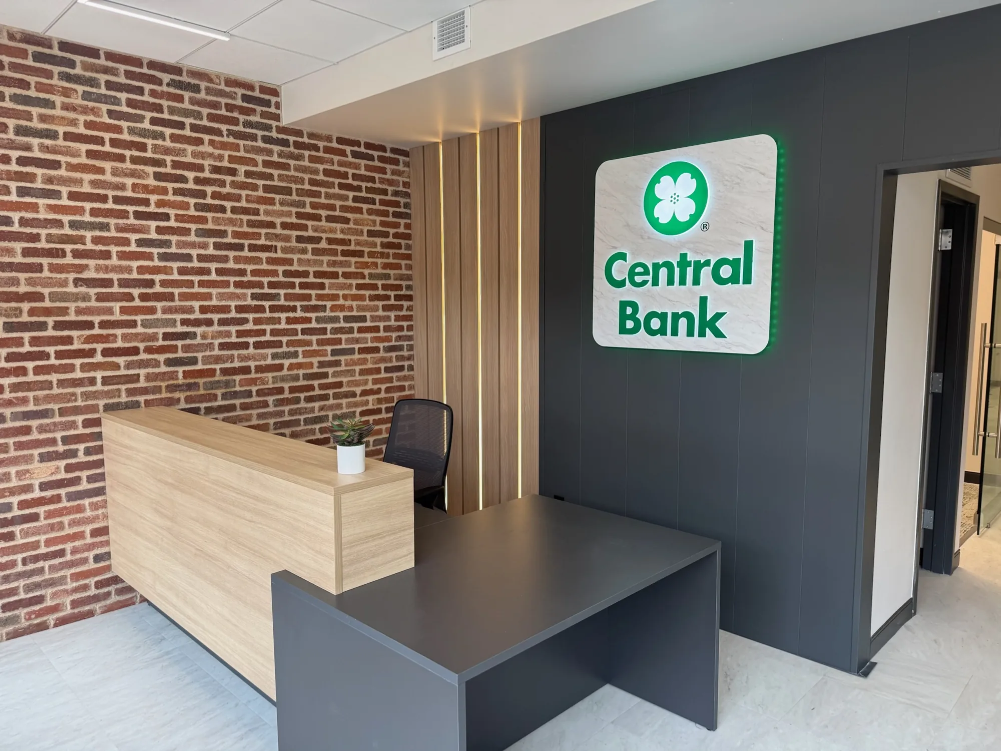 Central Bank | Total Floors